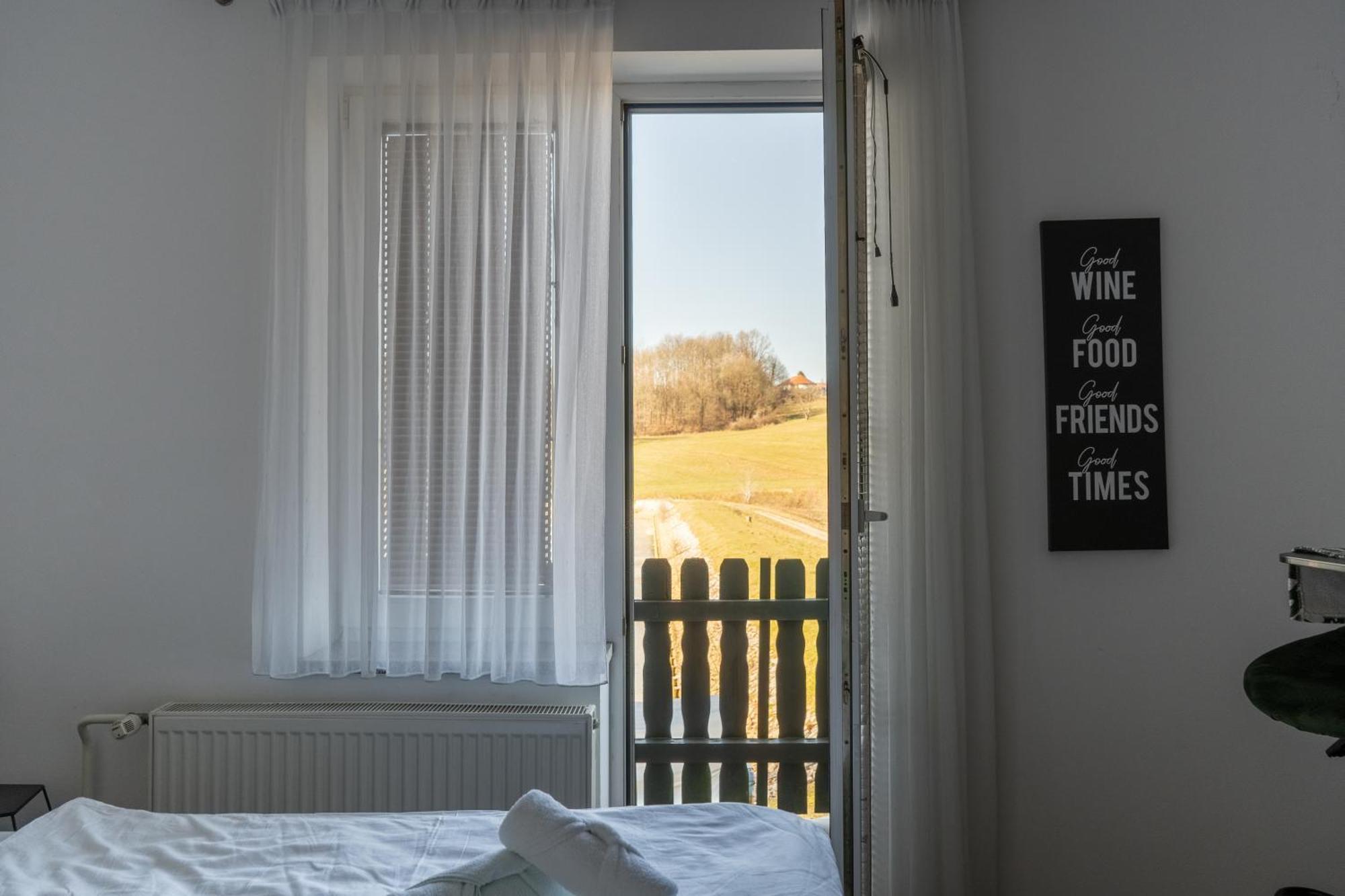 Penzion Ob Ribniku Podlehnik Esterno foto